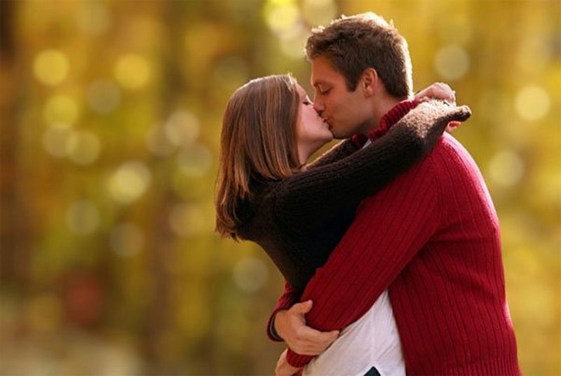 Mơ hôn người yêu cũ rất có thể người yêu cũ vẫn giữ tình cảm đặc biệt với bạn